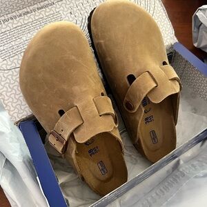 Birkenstock Boston Clogs Soft Footbed in Tobacco Brown